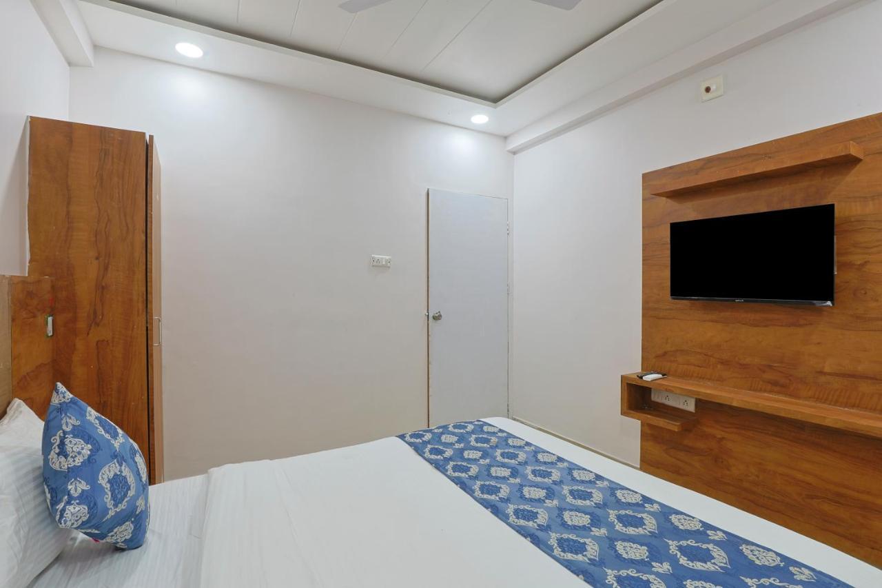 Hotel Monville Group Vadodara Zewnętrze zdjęcie