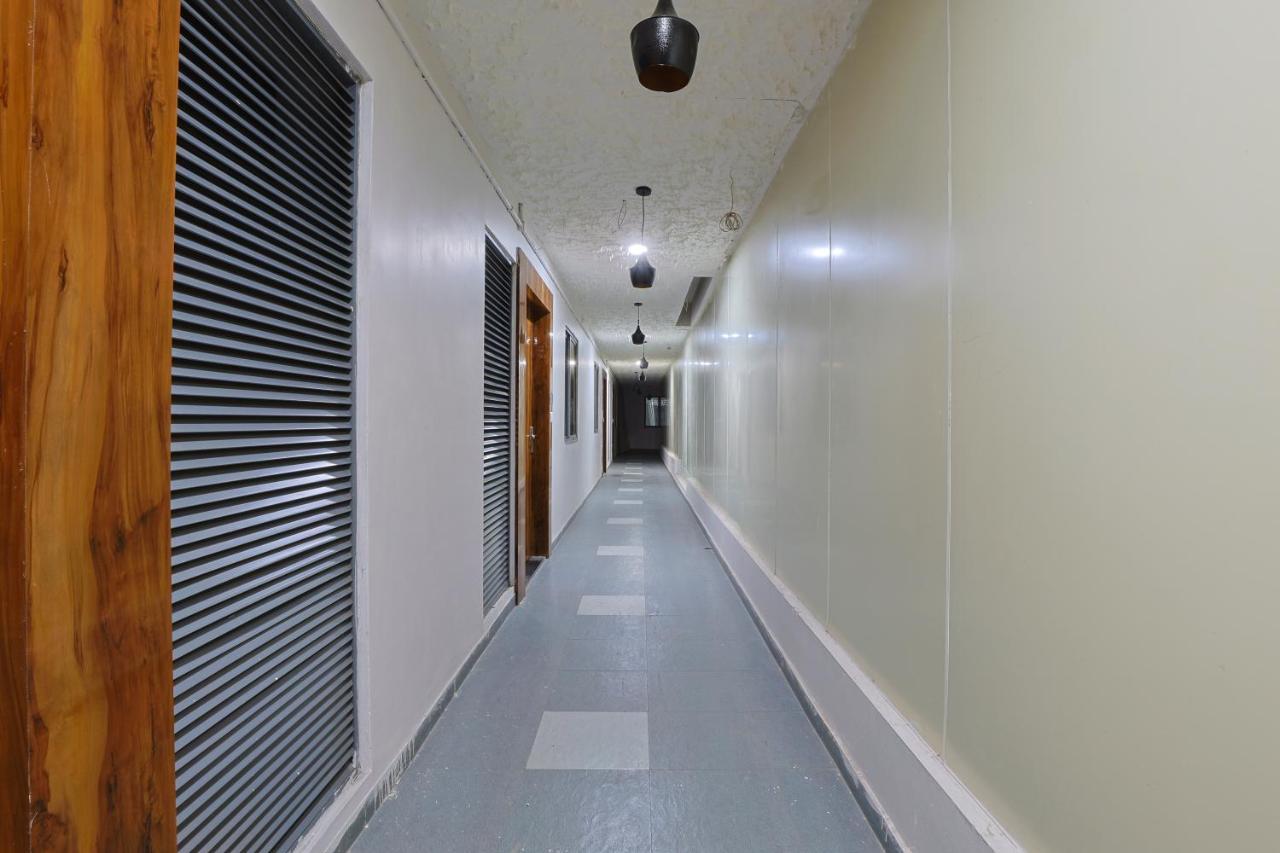 Hotel Monville Group Vadodara Zewnętrze zdjęcie