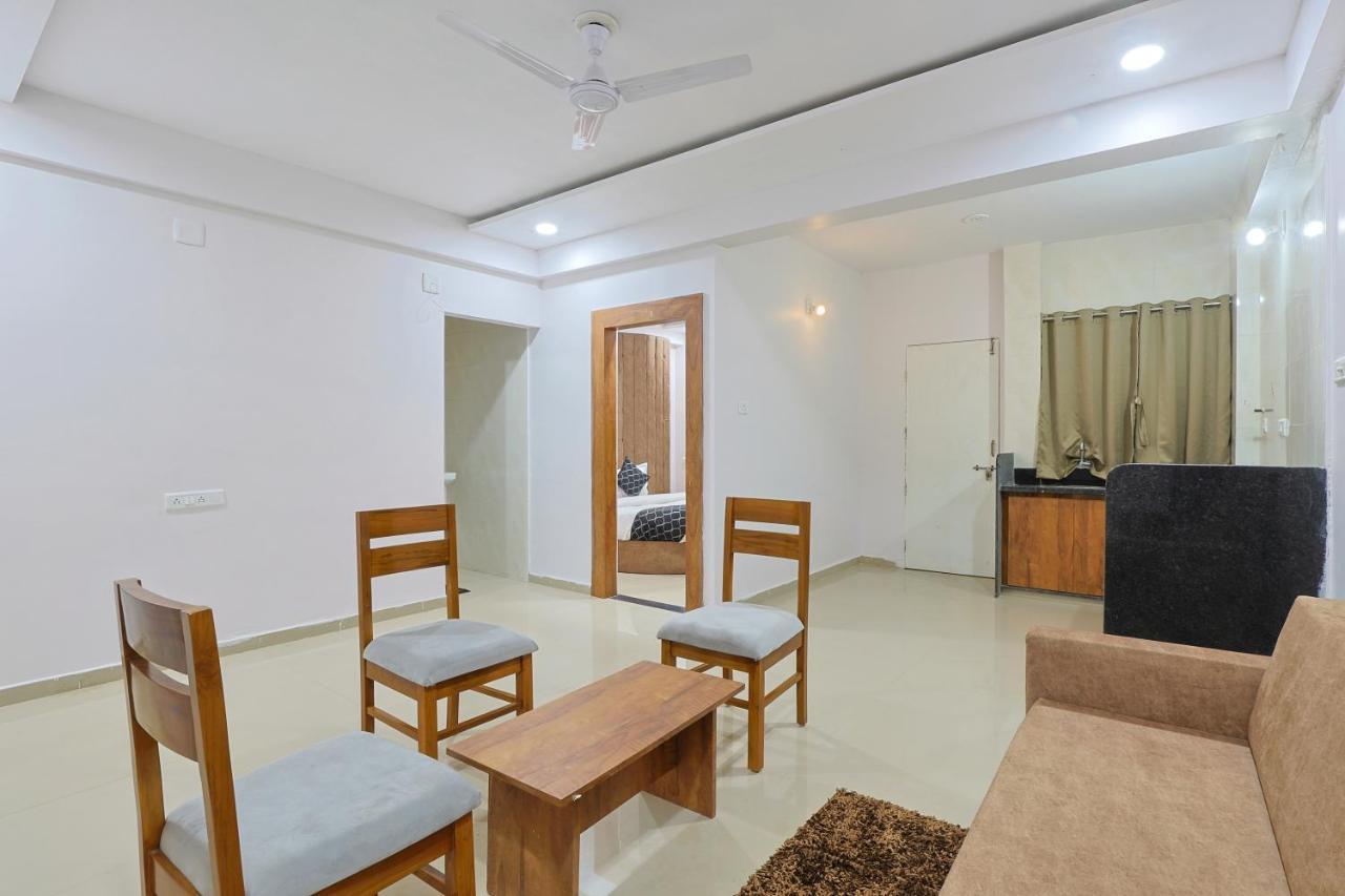 Hotel Monville Group Vadodara Zewnętrze zdjęcie