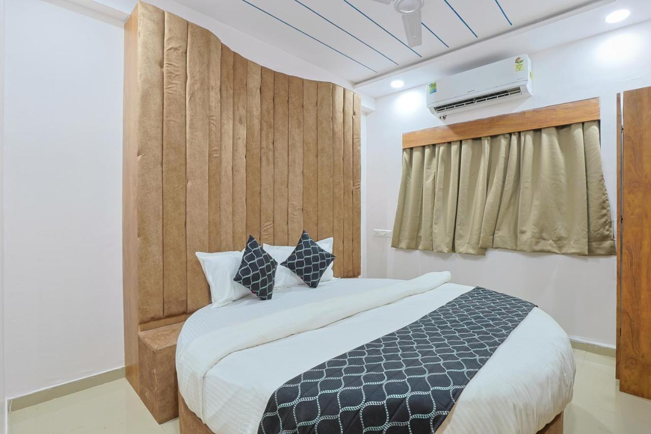 Hotel Monville Group Vadodara Zewnętrze zdjęcie