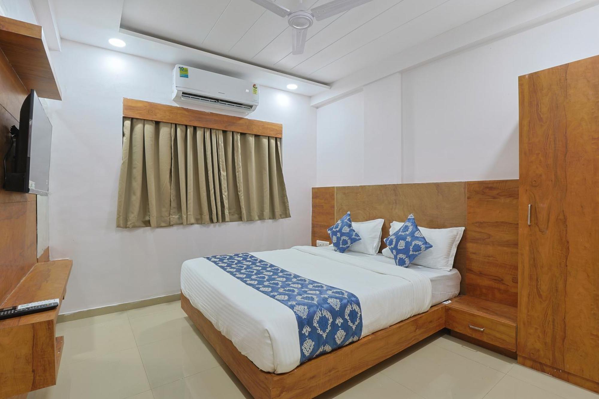 Hotel Monville Group Vadodara Zewnętrze zdjęcie